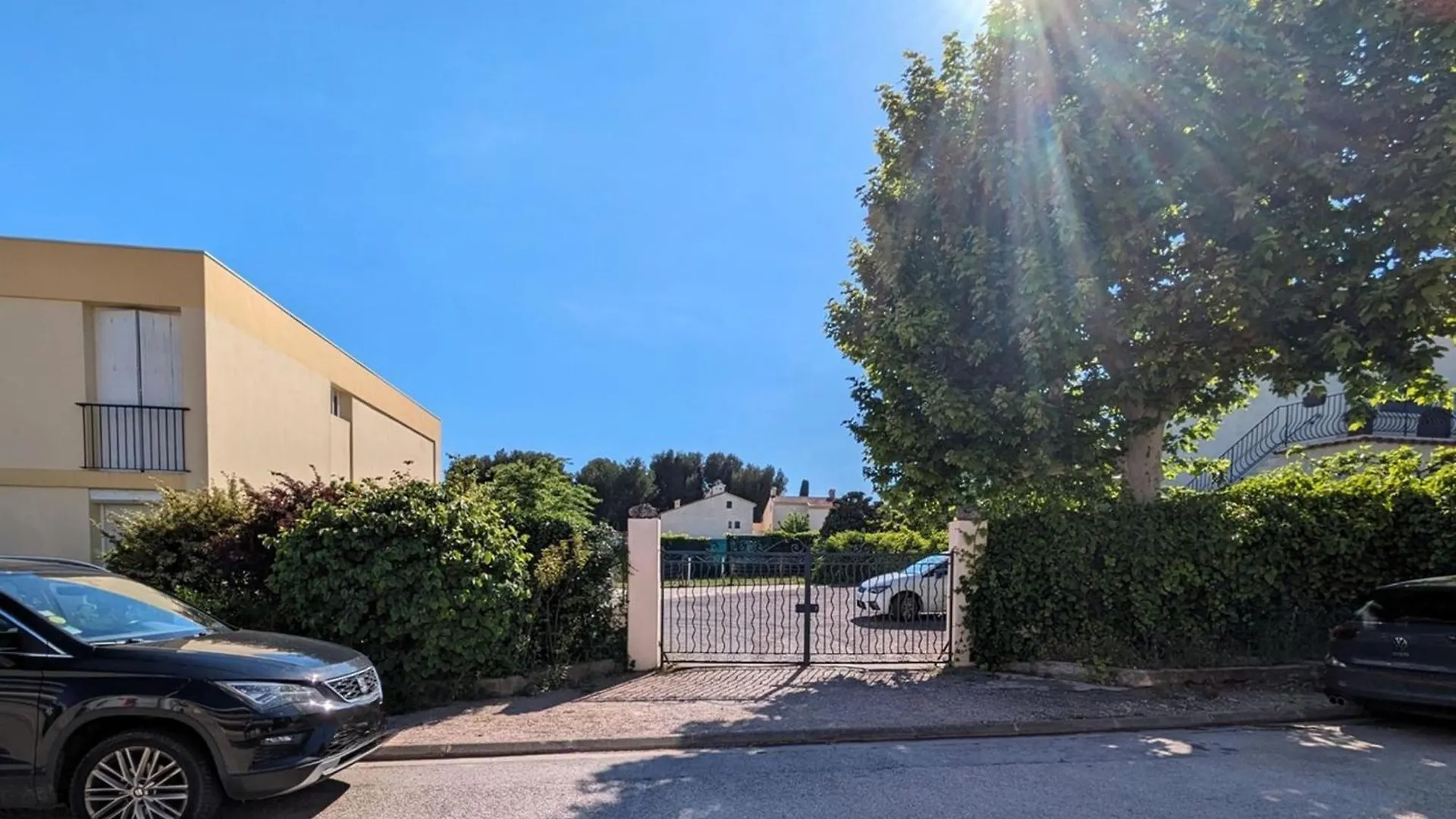 Nice T2 With Terrace In Saint-Cyr-Sur-Mer